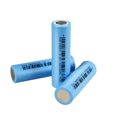 qualità  11.744Wh INR18650 3200mAh Lithium Cylindrical Battery Deep Cycle Cell fabbrica