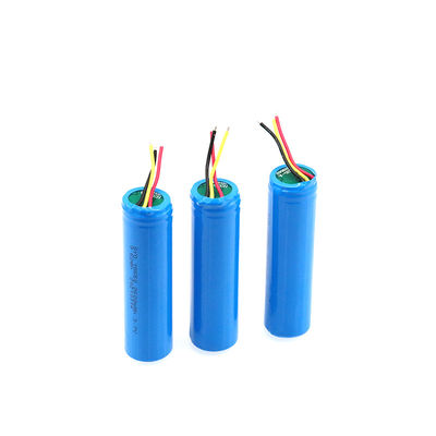 UN38.3 ha certificato 3,7 la batteria ricaricabile di V 2400mah 18650 con la cima piana 0.05kg