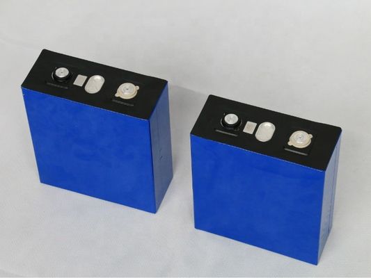 Ciclo profondo della batteria del litio LiFePO4 di MSDS 3.2V 202Ah per il pacchetto a energia solare