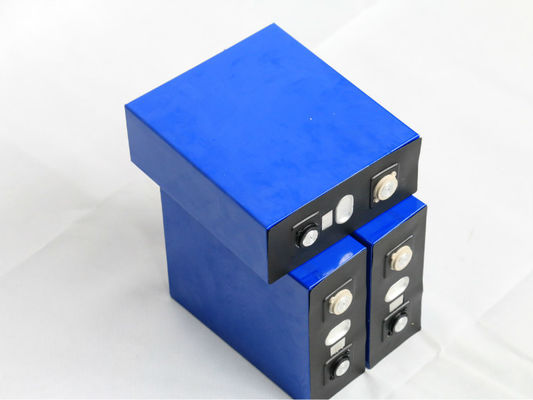 Ciclo profondo della batteria del litio LiFePO4 di MSDS 3.2V 202Ah per il pacchetto a energia solare