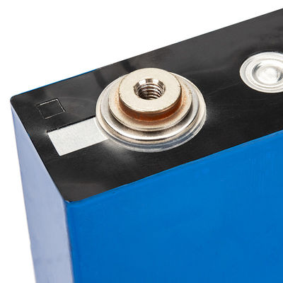 3,2 batteria al litio ricaricabile di V 50ah LiFePO4 una vita di 4000 volte